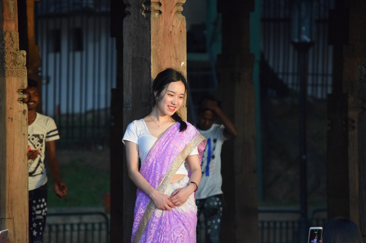 Sri Lanka Kandy Chinese girl