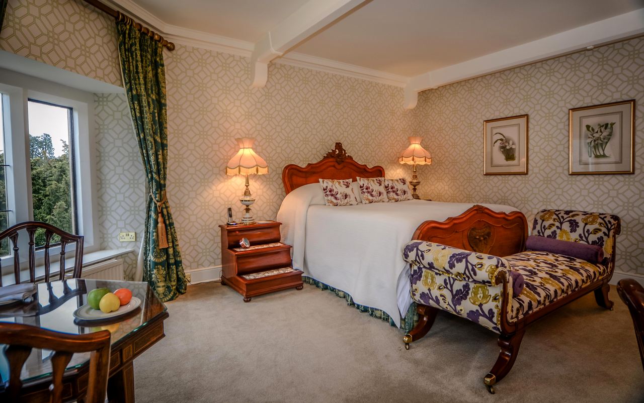 carmarthen-room-1