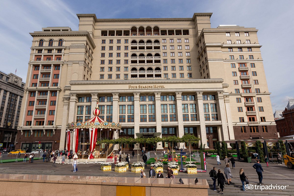 https//www.thetravelmagazine.net/review-lotte-hotel-moscow/