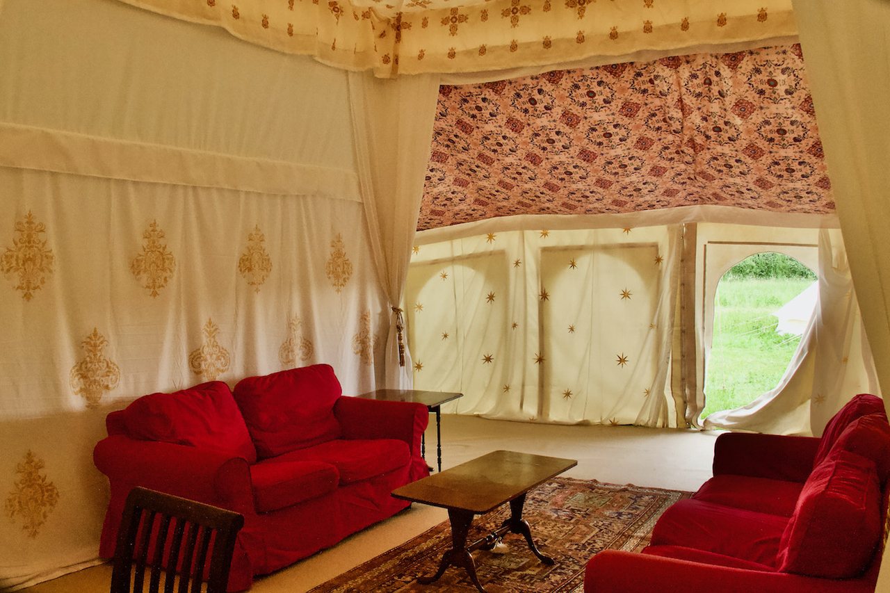 inside-the-tent-house-at-pop-up-somerset-1-1